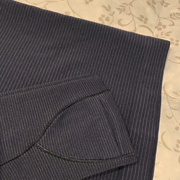 Lululemon Swiftly Tech 2.0 Race Length Top in Black/Gray Stripe (Size 10) - Picture 6 of 7